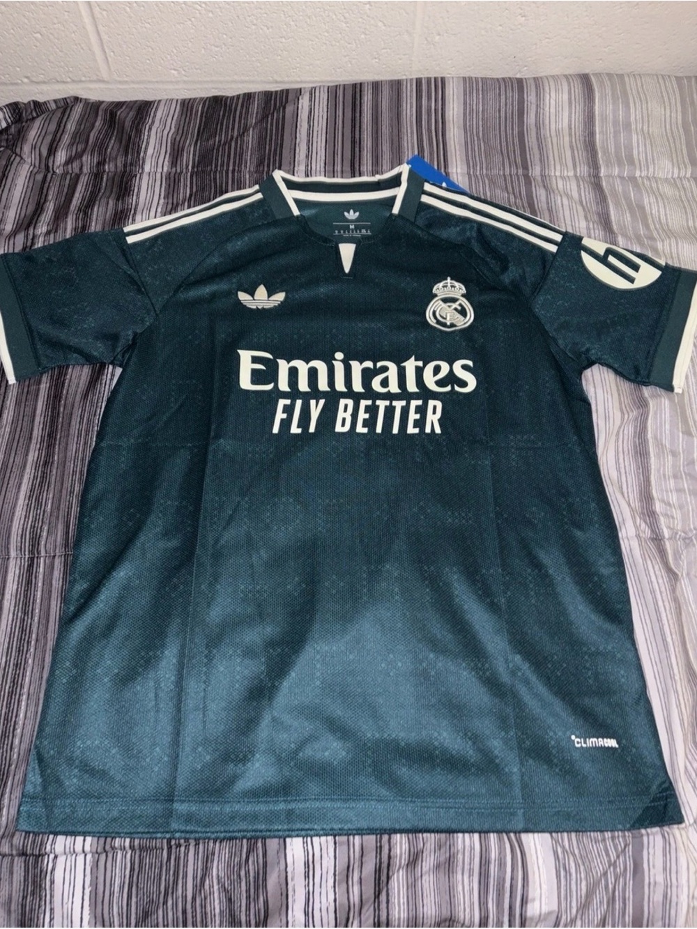 Adidas Real Madrid third kit fan version Men’s Size L